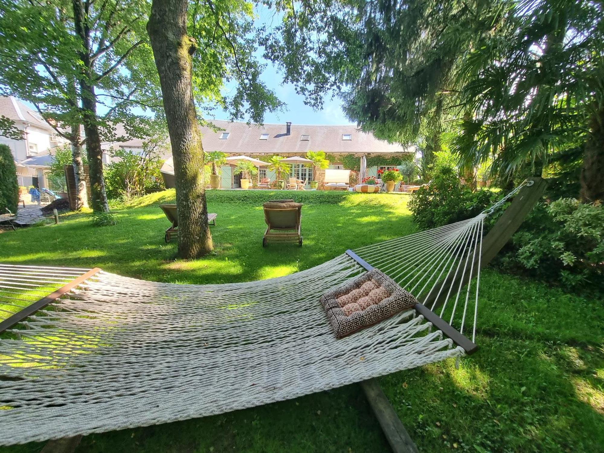 Maison D'Hotes Les Jardins Saint Eloi Le Lonzac Экстерьер фото