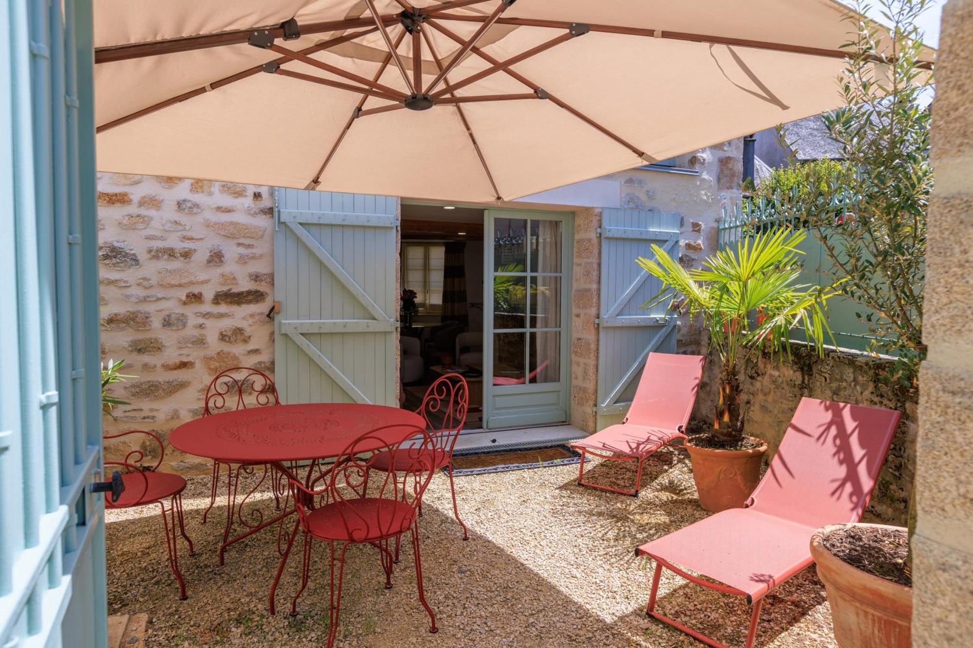 Maison D'Hotes Les Jardins Saint Eloi Le Lonzac Экстерьер фото
