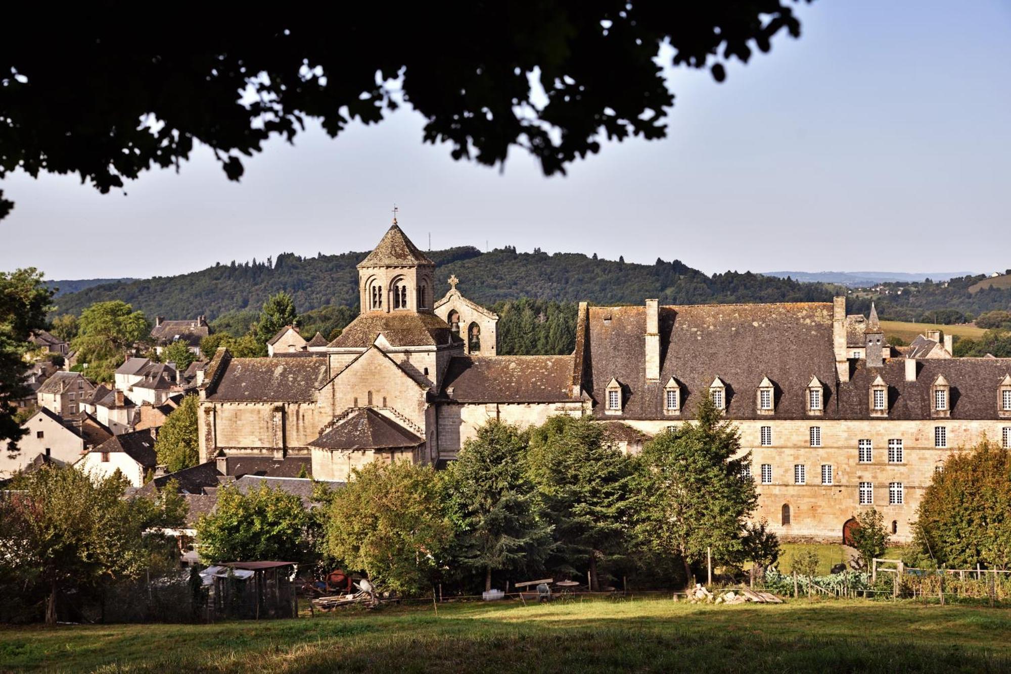 Maison D'Hotes Les Jardins Saint Eloi Le Lonzac Экстерьер фото
