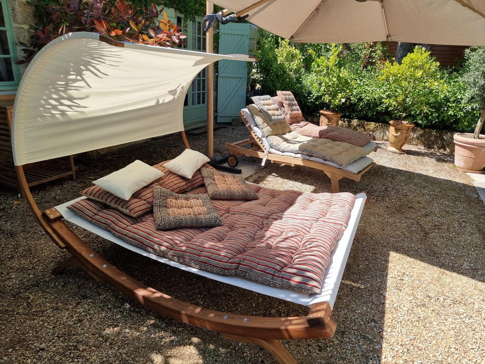 Maison D'Hotes Les Jardins Saint Eloi Le Lonzac Экстерьер фото